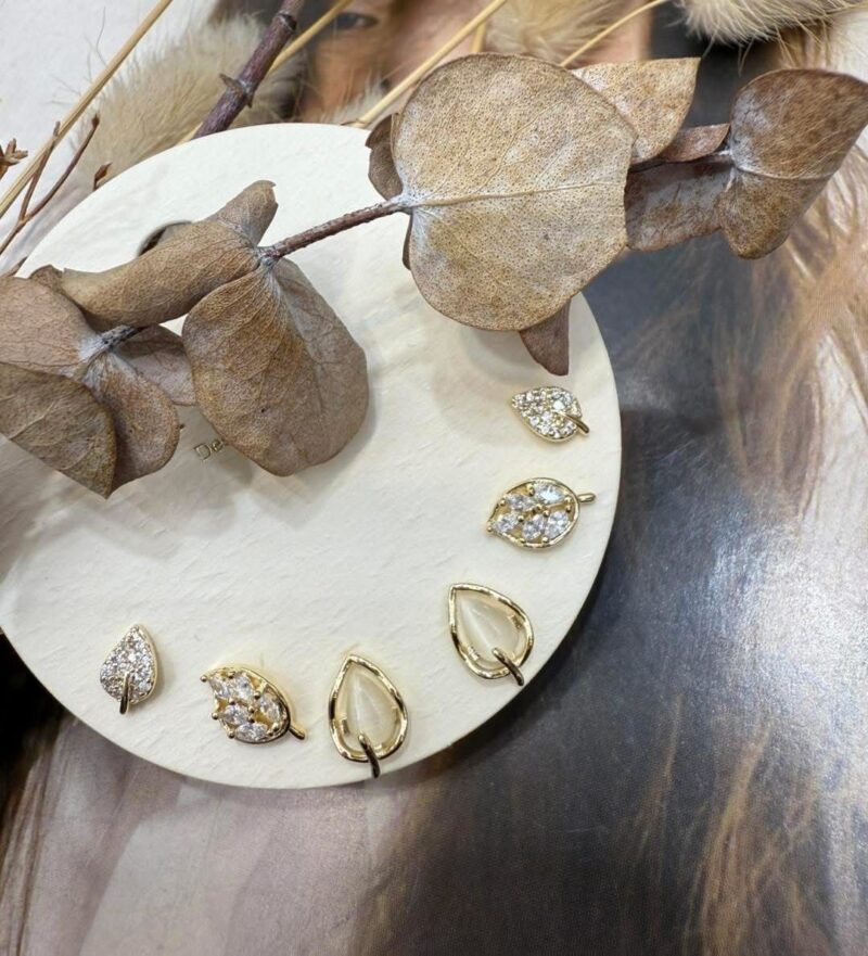 4603 - BO7000 - Lot de 3 boucles d'oreilles en forme de feuilles